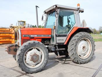 Used heavy machinery Massey Ferguson 3070 Traktor